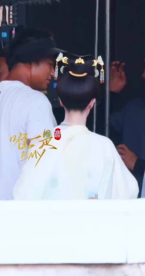 白鹿都热成啥样了脸居然还不红也没怎么出汗