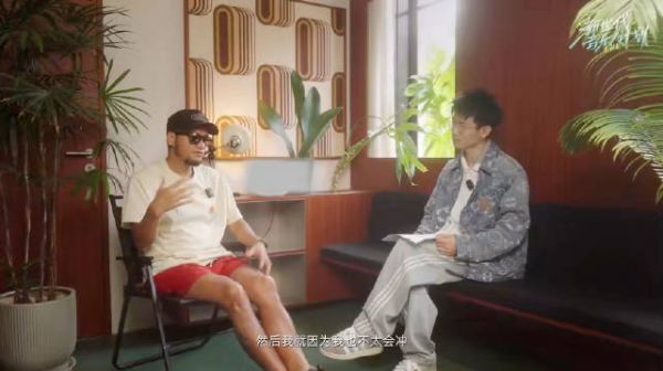 张震岳坚持自我不妥协,音乐生活双态度