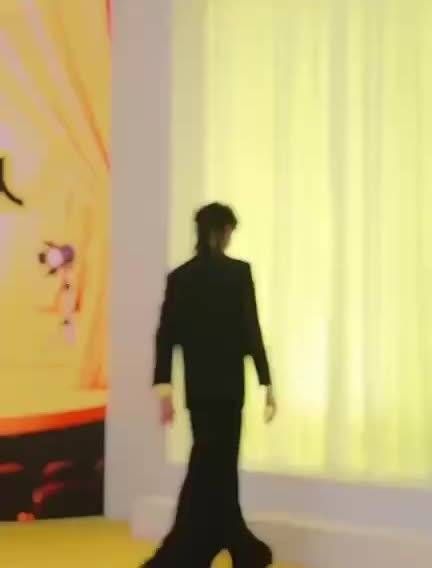 把浪漫和诚意都拉满的宁哥谁能不爱啊 被宁哥的仪式感狠狠戳中了