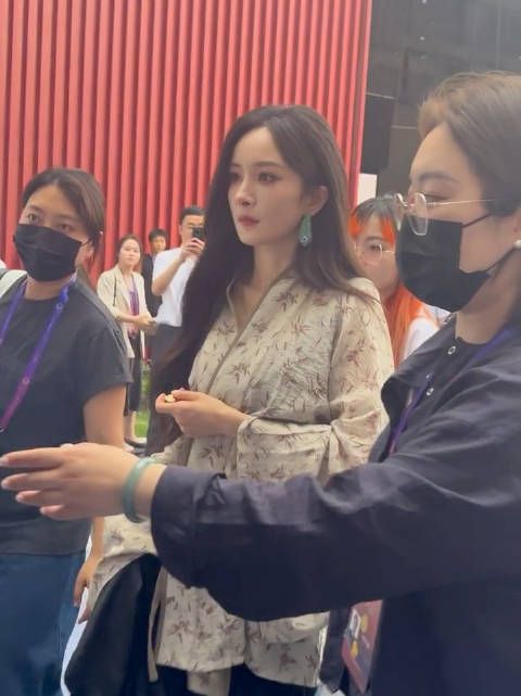 我的妈呀,绝美侧颜!