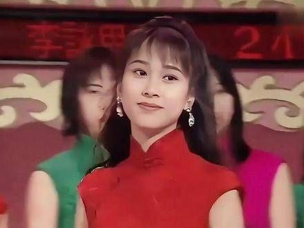 成龙赞文颂娴惊艳邻家女孩,林正英称其玲珑仙子