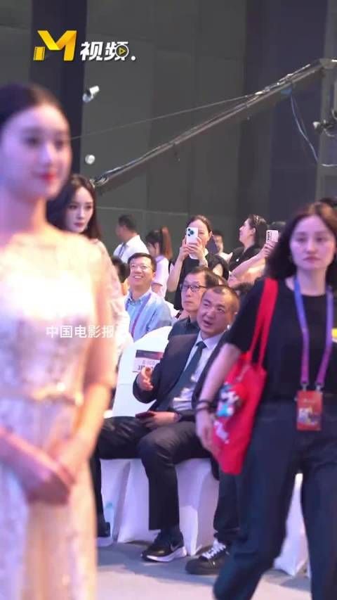 杨幂·行走的衣架,穿什么都好看