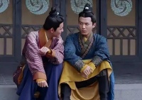 孔融被满门抄斩，乞求曹操放过儿子，九岁儿子说出八个字流传至今