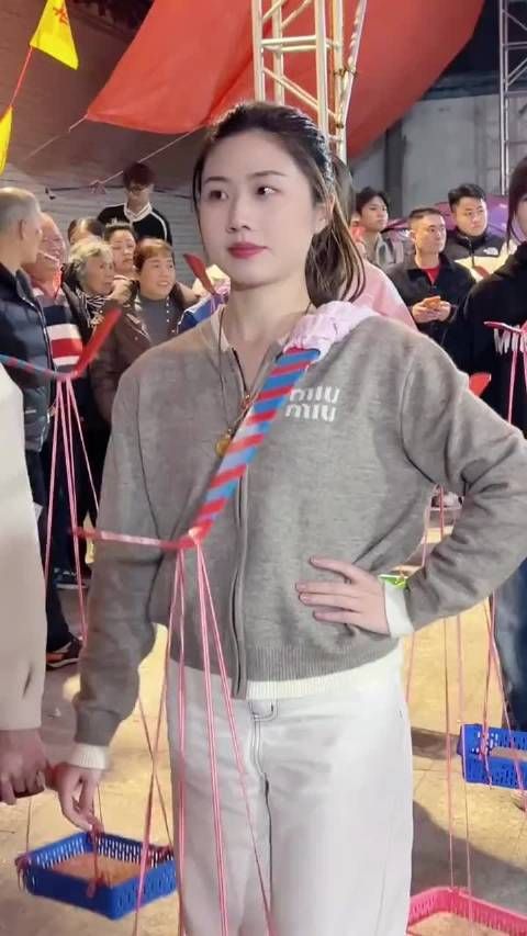 这个一看就很温柔很贤惠,梦中情妻呀