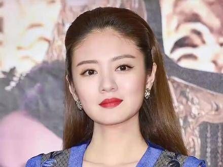 五年后再看,当年嫁入豪门生子后获赠24亿奖励的安以轩,如今过得怎么样了?