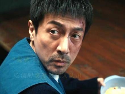 检察官居然也会在看守所里遭遇霸凌?这一切尽在 开播之际揭开序幕!段鸿山