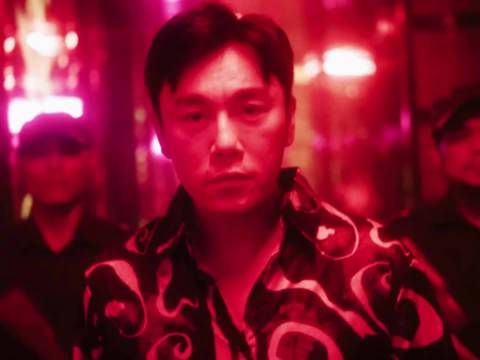 村头老太太确诊最高龄狠人,扫毒风暴双影帝飙戏