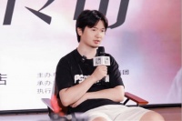 《泥潭》大卖40万册，希望刘楚昕不要在流量中迷失