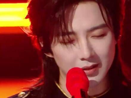 刘宇宁新角色频频出圈,巡演即将开启,他的商业代言潜力备受期待
