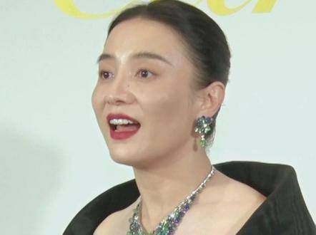 宋佳与张桂梅共同生活,感叹校长可爱