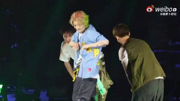 鹿晗演唱会神同步