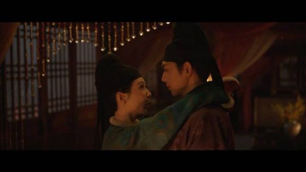 杨紫李现《国色芳华》热播,蒋长扬自证身份众人关切