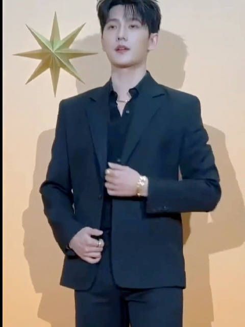 杨洋从宝玉到于途，用作品见证成长