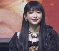 程潇脸肿了引发“整容”质疑，粉丝甩出直拍澄清：带病演出反遭恶意截图！？