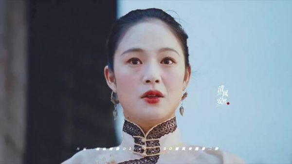 周韵:姜文真的好会拍他的心上人啊,抓羽毛那里美到了心巴上!