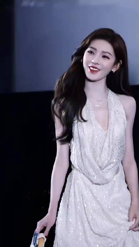 《深情眼》主演跳美美桑内，张予曦毕雯珺甜度拉满