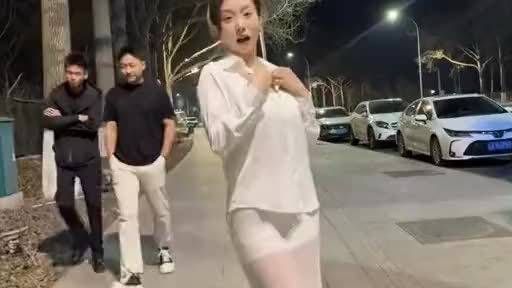 真看了你又不高兴了