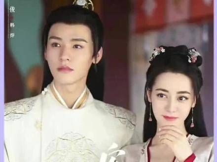 假帝梓元在选妃宴上蓄意为难任安乐,结果被任安乐当场教训做人