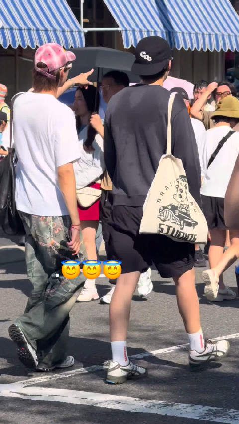 好莱坞惊魂后遇故人,游客腿抖误认幻觉