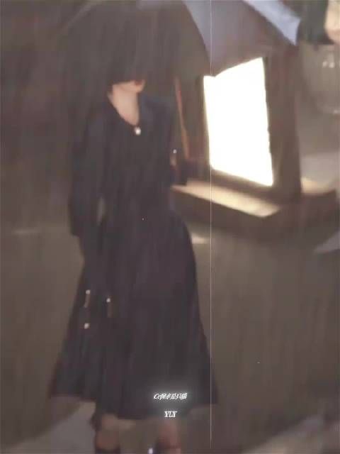 王楚然黑衣造型亮相获赞