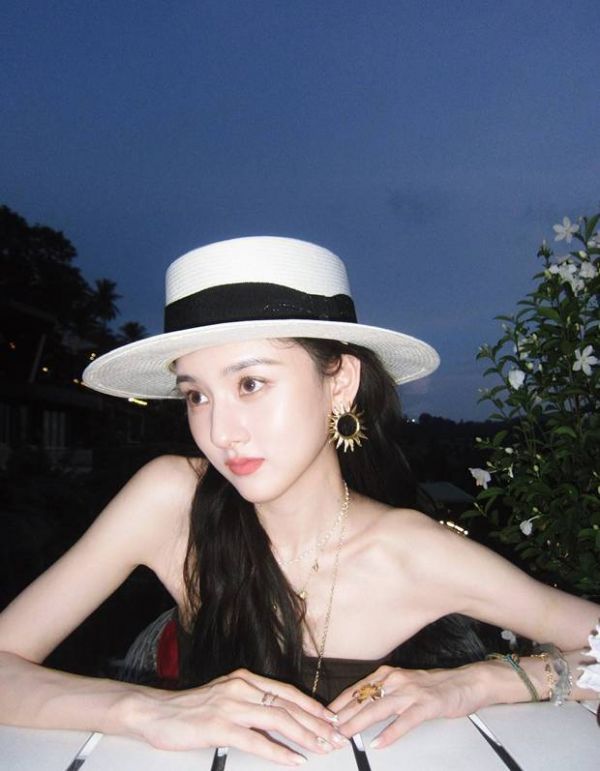 宋祖儿身材超绝。