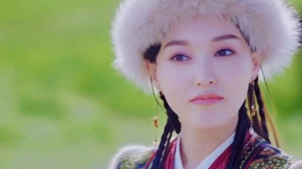 三姐妹各有各的特色燕燕喜欢武二姐没有头脑大姐喜欢文
