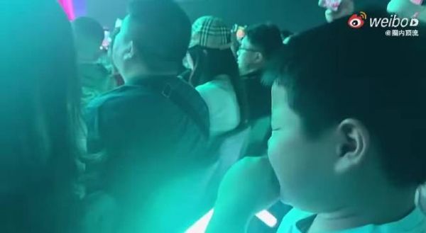 陈小春跨时代魅力不减,巡演点燃青春
