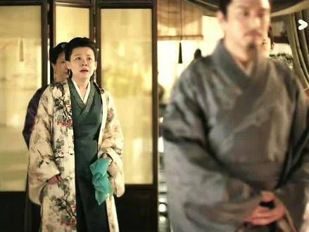 众人只感叹你才华横溢，唯有母亲心疼你一路走来的艰辛 知否知否应是绿肥红瘦