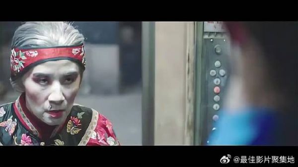 这段太搞笑,吴君如扮鬼吓人,三人都快被逼疯了