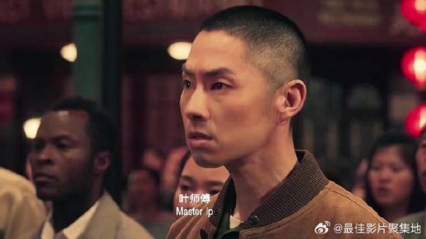 洋人比武对女人下狠手,叶问看不过去了,把洋人肋骨打断