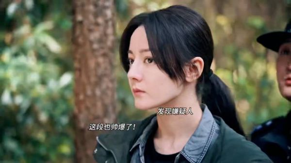 迪丽热巴新剧化身打拐女警邓妍,眼神犀利动作利落