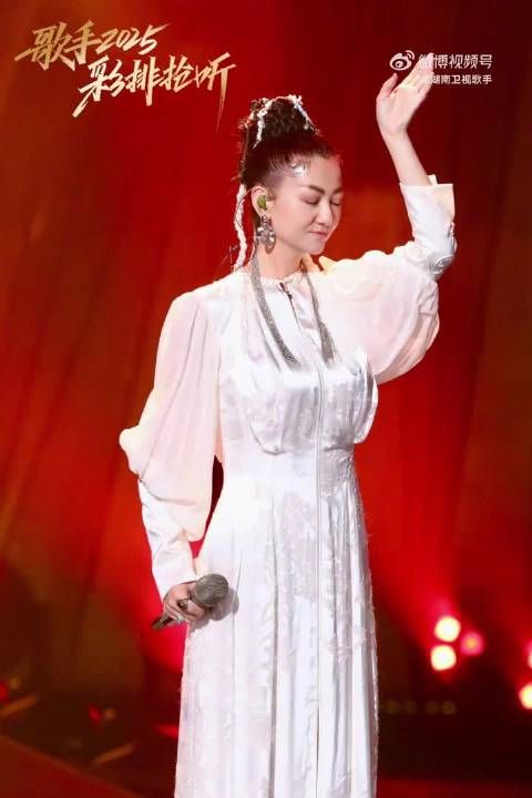 者来女献唱花儿为什么这样红和燕子,民族印记惊艳舞台