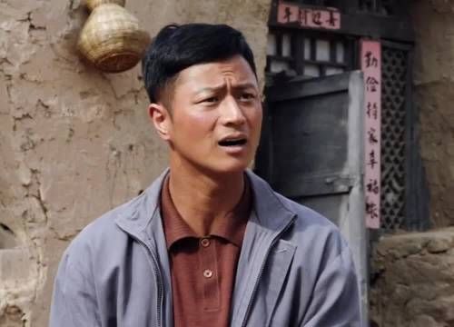 男人当年放走买来的媳妇,如今女孩成为千万总裁,回来报答男人当年的恩情