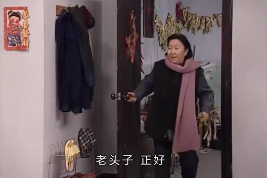 酒能整二两,只是不能吃素,你比释永信诚实