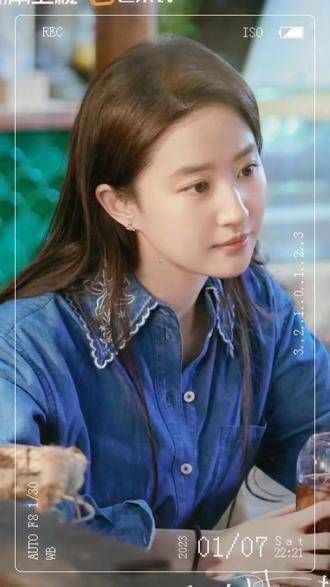 神仙姐姐 愿所有的美好和期待2023都能如约而至
