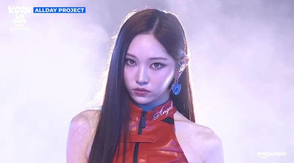 《FAMOUS + WICKED》KCON LA 2025,舞步流畅得像呼吸一样自然的舞台匠人!