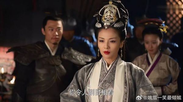 芈月刚拿到遗诏,芈姝就带人杀进来,还是慢了一步