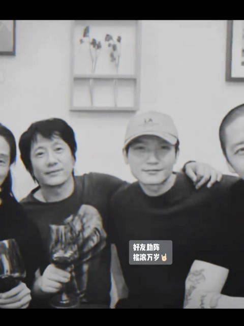 郑钧帮唱陈楚生!会不会唱《赤裸裸》呢!