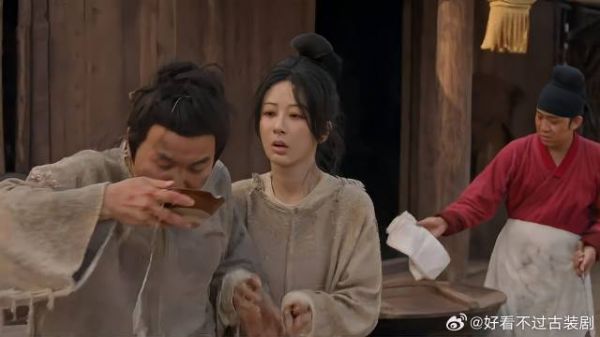 牡丹被发配军营后,还被恶人欺负,连口饭都吃不上!