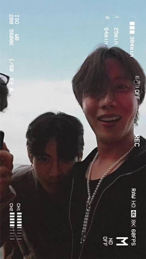 j-hope INS Story更新金泰亨相关 泰亨儿侬木耶啵!