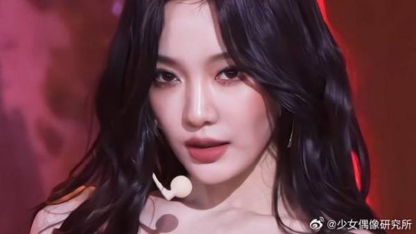 豹纹宁宁，表情管理好牛「宁艺卓」