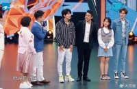 朱孝天自曝删贾玲微信：过气明星如何在流量时代寻找存在感？