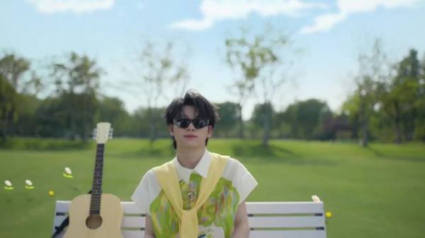 周震南喻言黄誉博姚琛出演毕业歌MV青春洋溢
