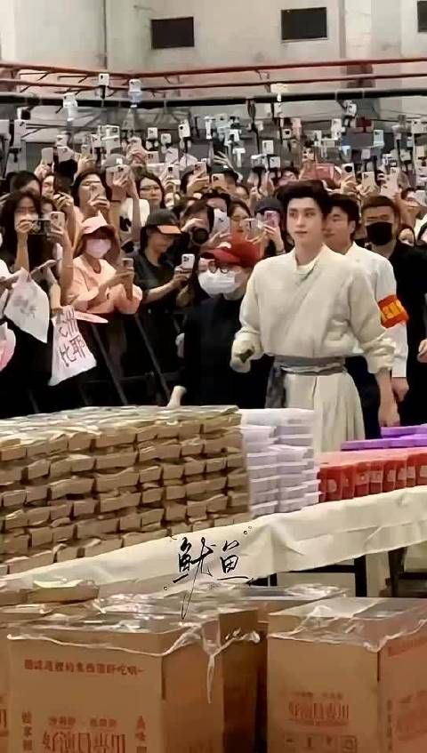 敖瑞鹏《一点浩然气》杀青,与粉丝合唱此爱