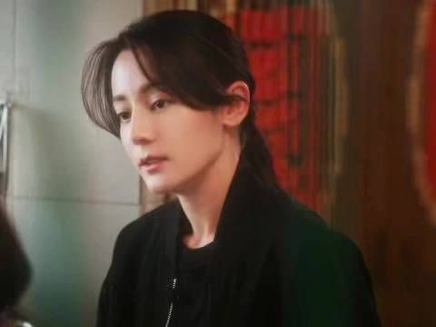 迪丽热巴新剧利剑玫瑰哭戏感染力强