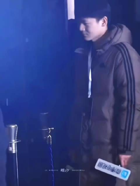 杨紫笑起来也太治愈了吧,真的好喜欢这身造型!