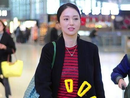机场孕肚照曝光董璇张维伊再添二胎心愿