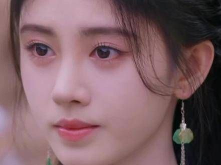 明珠大小姐端庄优雅,韩菱纱精灵可爱,一秒切换两种风情