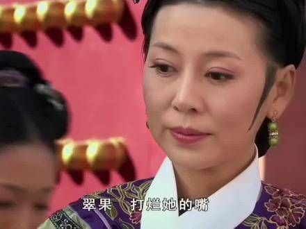 齐妃虽然行事糊涂、被人利用，但她对三阿哥的疼爱却是真心实意的，甄嬛齐妃