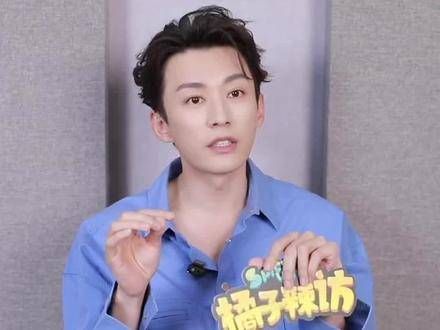 刘学义回应地牢未认出杨采薇，演员需深入角色合理化情节